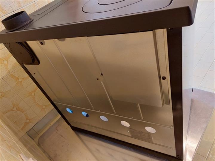 Štednjak na drva Plamen 850 Glas