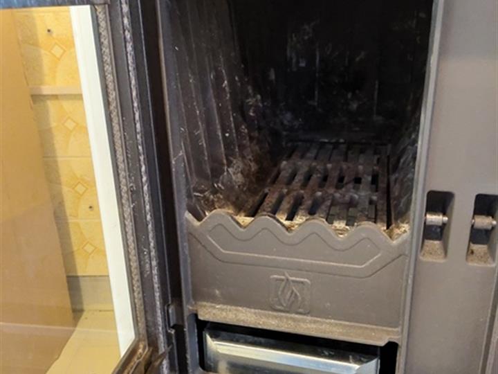 Štednjak na drva Plamen 850 Glas