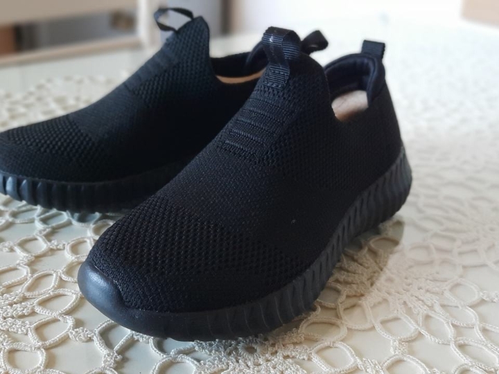 Skechers tenisice, vel. 31, novo