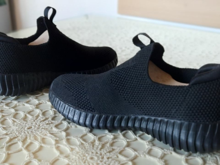 Skechers tenisice, vel. 31, novo