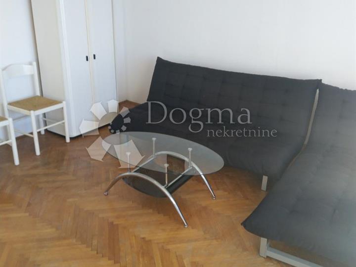 Stan na Pećinama s panoramskim pogledom!