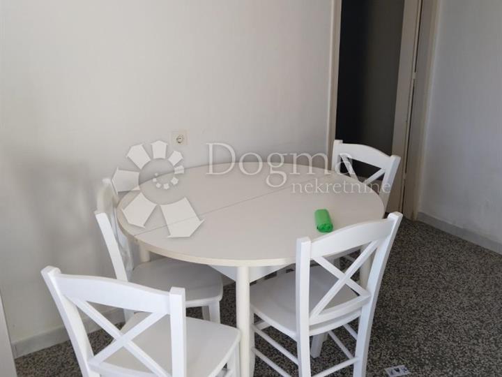 Stan na Pećinama s panoramskim pogledom!