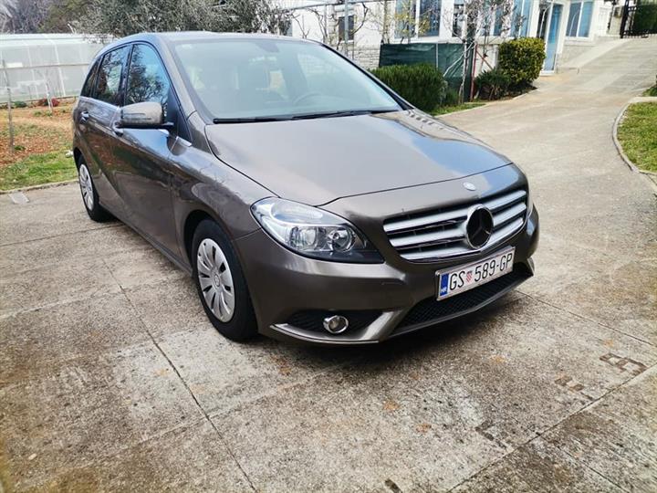Mercedes B klasa