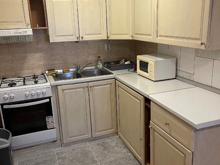 Dvosobni namješten stan