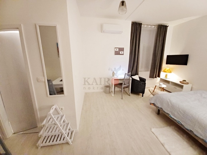 Potok, 37 m2, uključene režije 600€ SLOBODAN OD 01.10.2026.