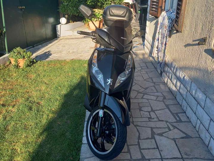 Peugeot Geopolis RS 250 ie