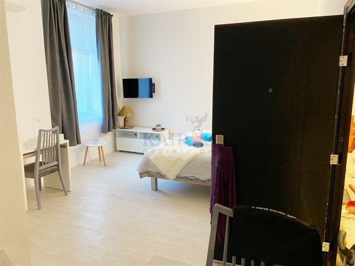 Potok, novouređen stan, 500€