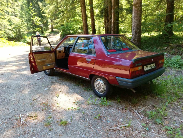 Oldtimer Renault 9