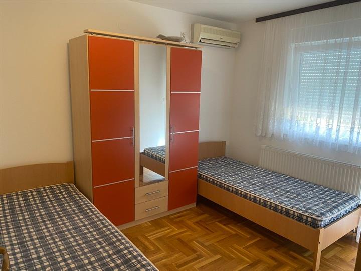 Iznajmljujem stan u Osijeku