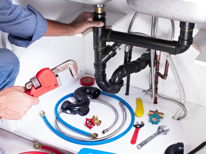 Vodoinstalater samostalan