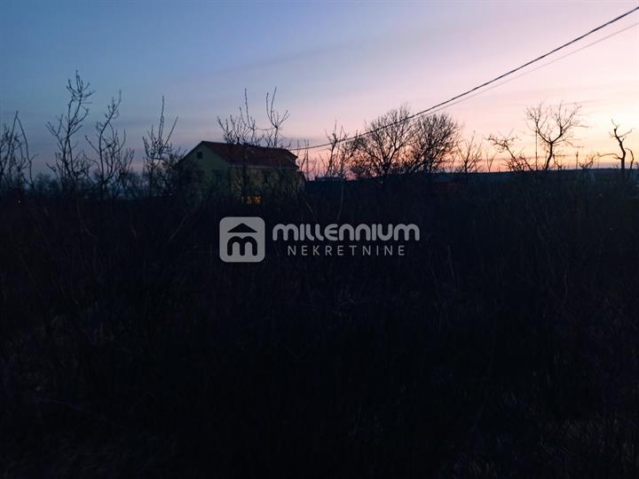 Škrljevo, građevinsko zemljište, 868m2