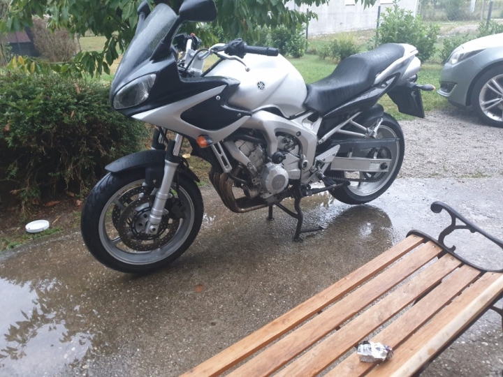 Yamaha Fazer 6 s2 zamjena
