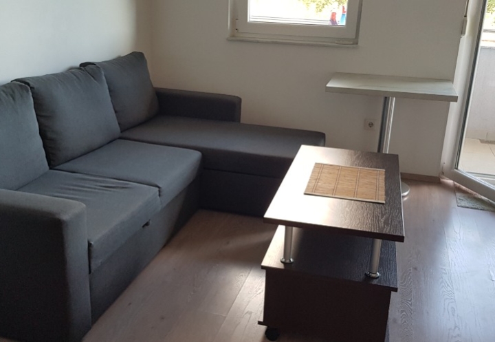 Pehlin, 2S+DB, 74 m2, 550€