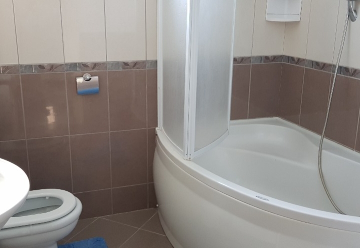 Pehlin, 2S+DB, 74 m2, 550€