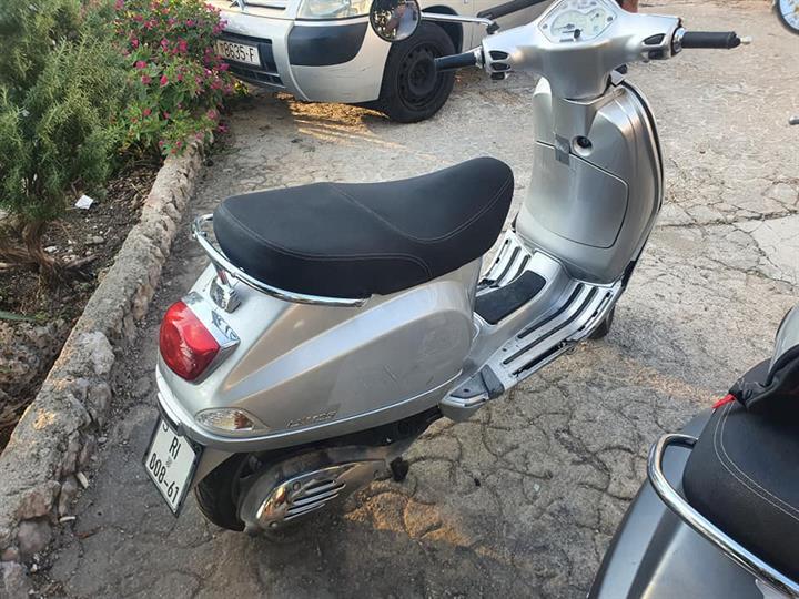 Piaggio Vespa Lx 125