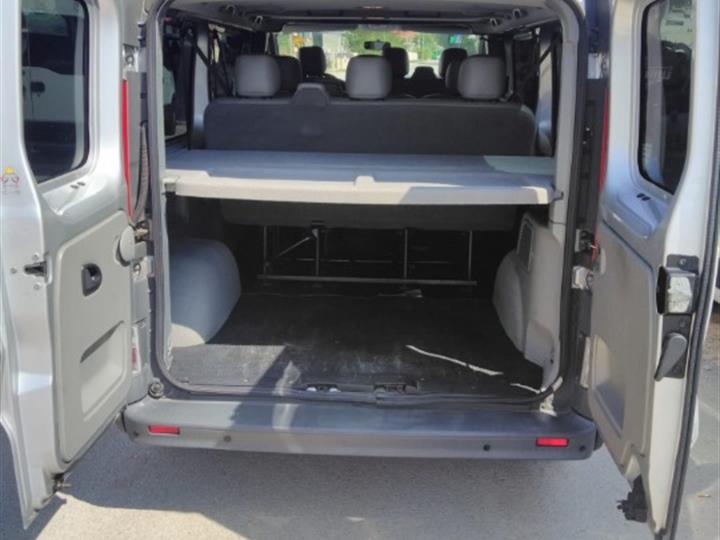 Putnički kombi Opel Vivaro 2.0 CDTI [4/9]