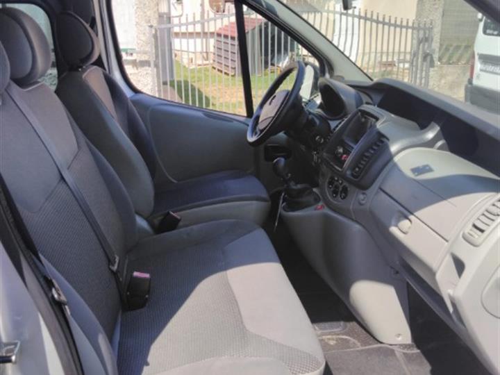 Putnički kombi Opel Vivaro 2.0 CDTI [6/9]