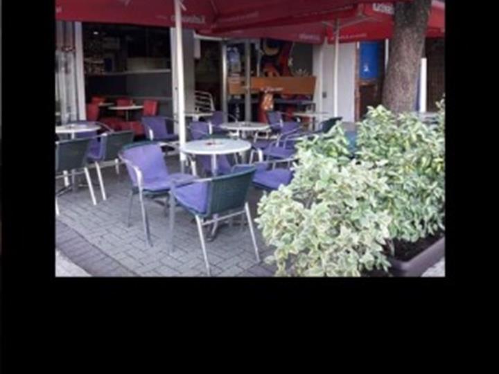 Caffe bar 59 m2 + terasa 24 m2