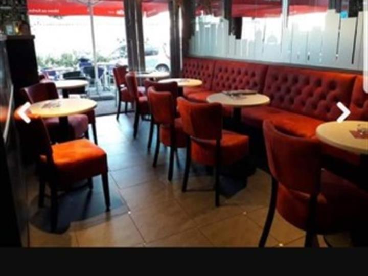 Caffe bar 59 m2 + terasa 24 m2