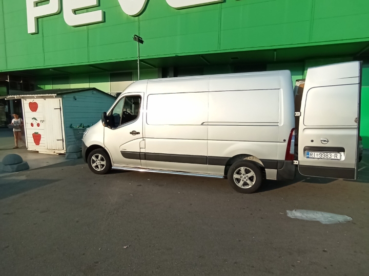 Dostave, selidbe, odvoz otpada,čišćenja