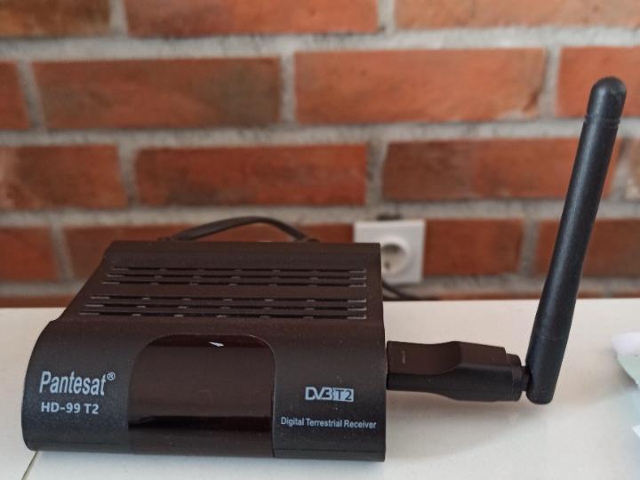 Prodajem receiver za TV