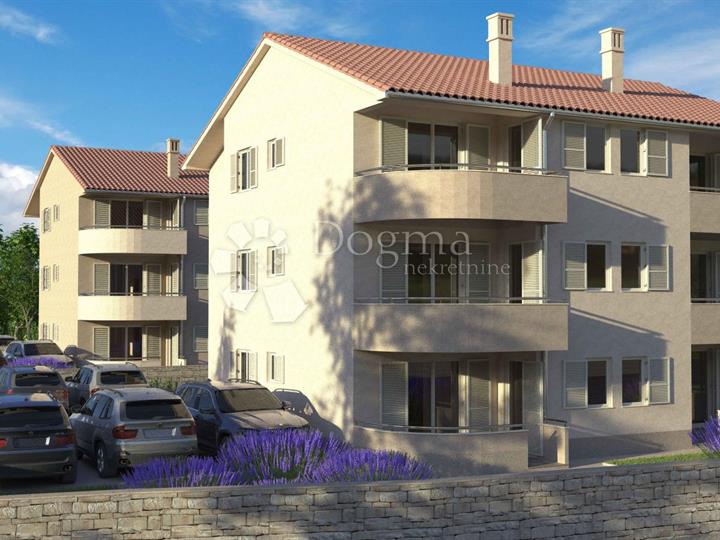 Uvala Soline, apartman na prvom katu, 100 m od plaže!