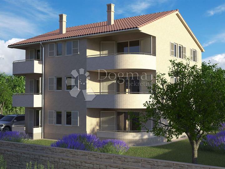 Uvala Soline, apartman na prvom katu, 100 m od plaže!