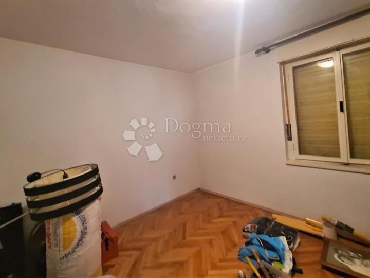 Kuća na odličnoj lokaciji