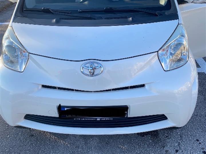 Toyota IQ 1.0