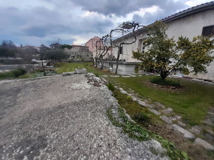 Kuća, grad Krk