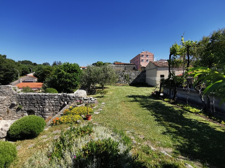 Kuća, grad Krk