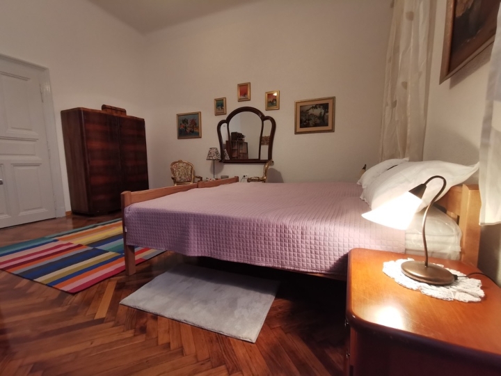 Centar, Krešimirova ulica 3
