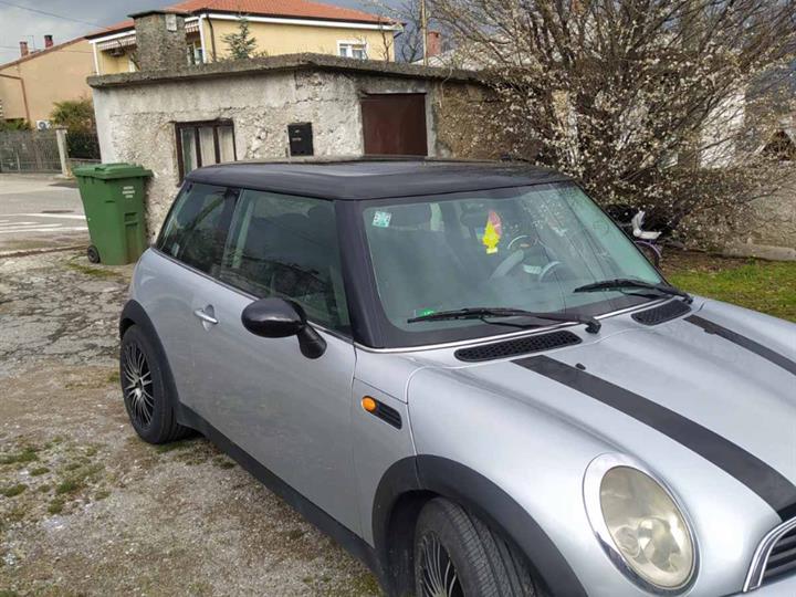 Mini moris 1.6 benzin 