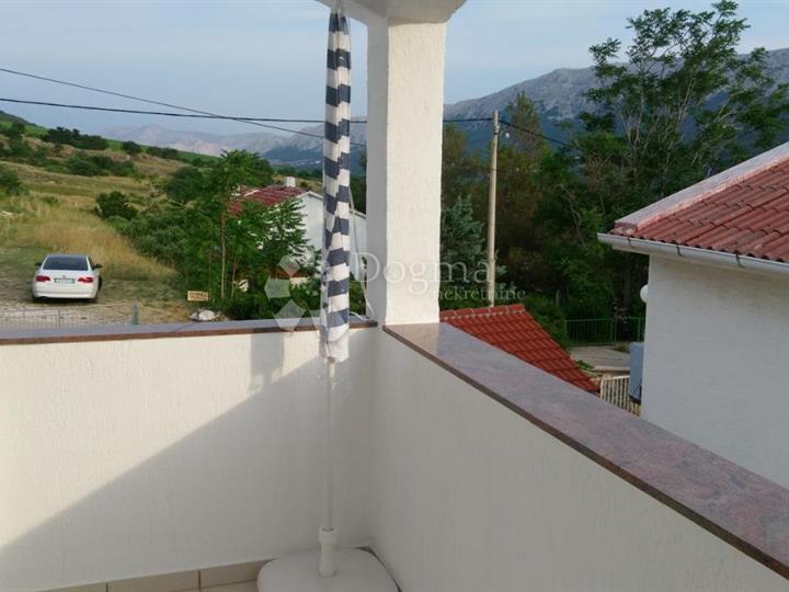 Baška - okolica - kuća s 4 apartmana