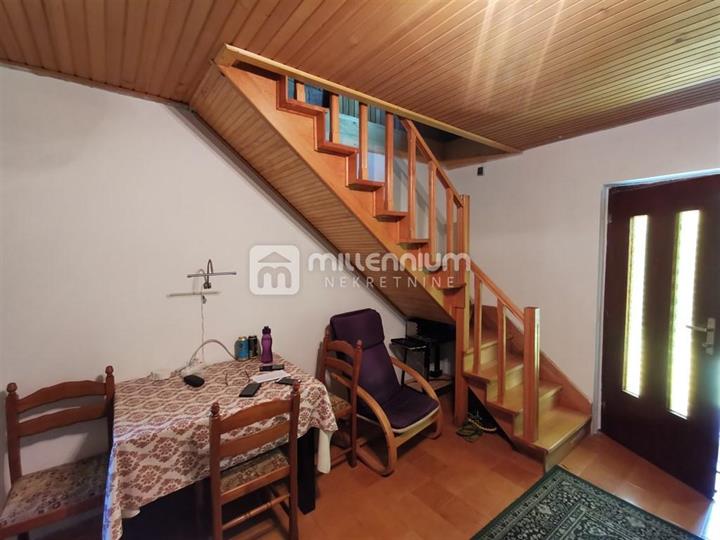 Gorski kotar, Vrbovsko, kućica u nizu, 58m2