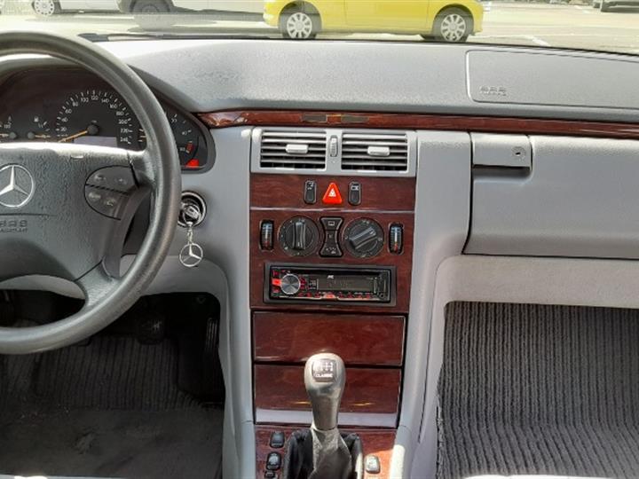 Mercedes E200 CDI
