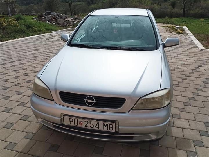 Opel Astra 1.4