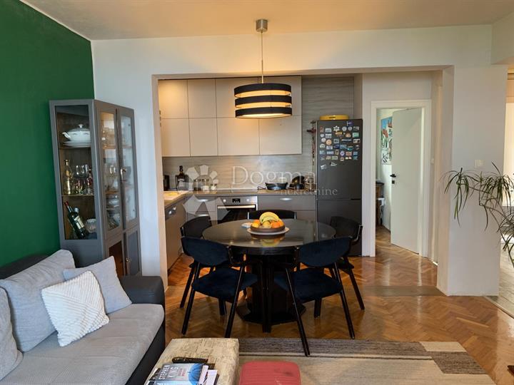 Opatija, 2S+DB s pogledom