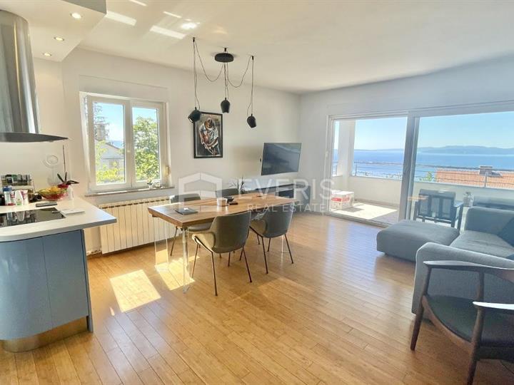 Kastav, Rubeši, stan 119 m2, 4S+DB, dvije garaže