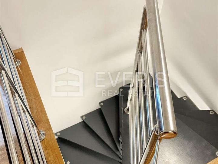 Kastav, Rubeši, stan 119 m2, 4S+DB, dvije garaže