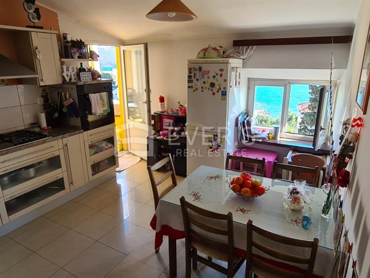 Opatija, centar, stan 117 m2 s pogledom na more