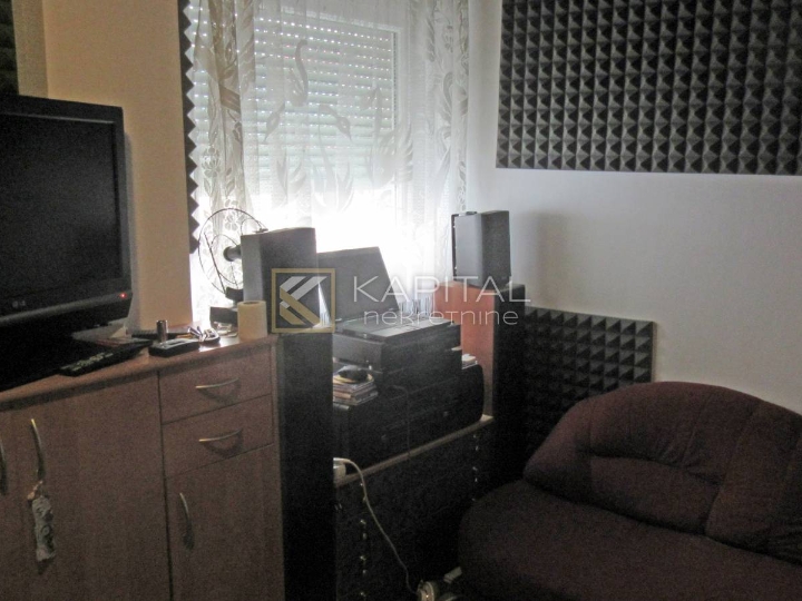 Turnić, 2S+DB, prizemlje s balkonom!