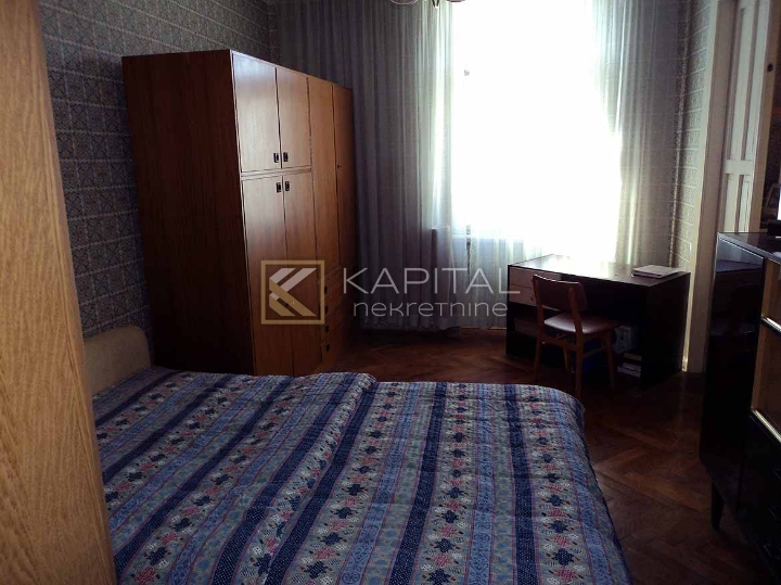 Centar-Potok, 4Skl. stan sa 2 balkona, 2. kat