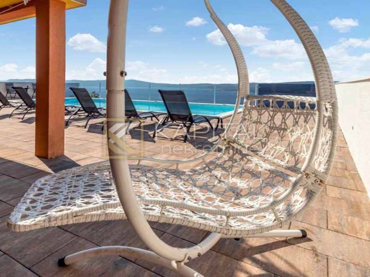 Crikvenica, Hrusta, 2 apartmana