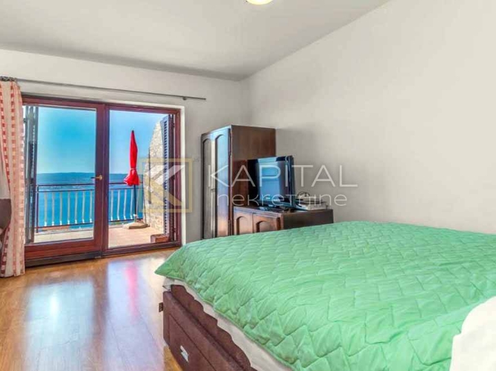 Crikvenica, Hrusta, 2 apartmana