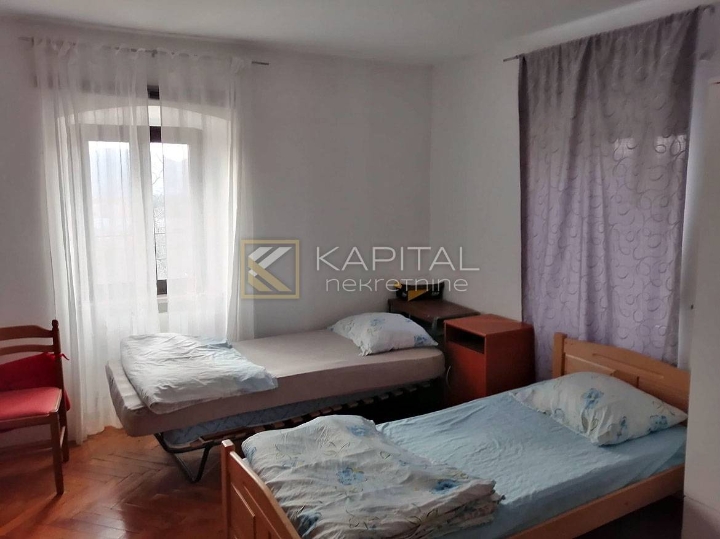 Viškovo, samostojeća kuća s 600 m2 okućnice