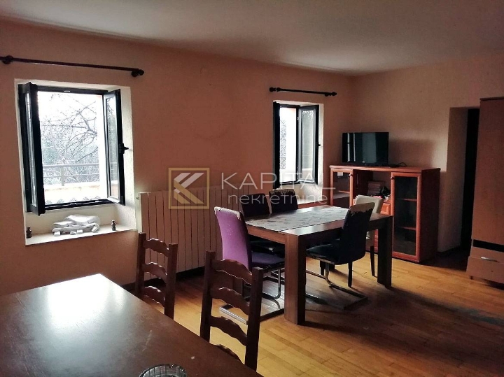 Viškovo, samostojeća kuća s 600 m2 okućnice