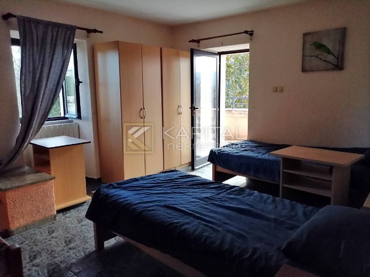 Viškovo, samostojeća kuća s 600 m2 okućnice