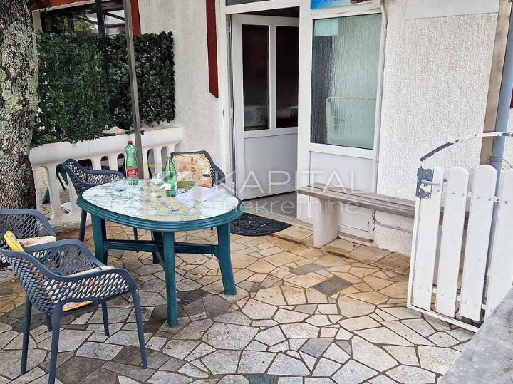 Jadranovo, 27 m2, 1S stan s terasom!