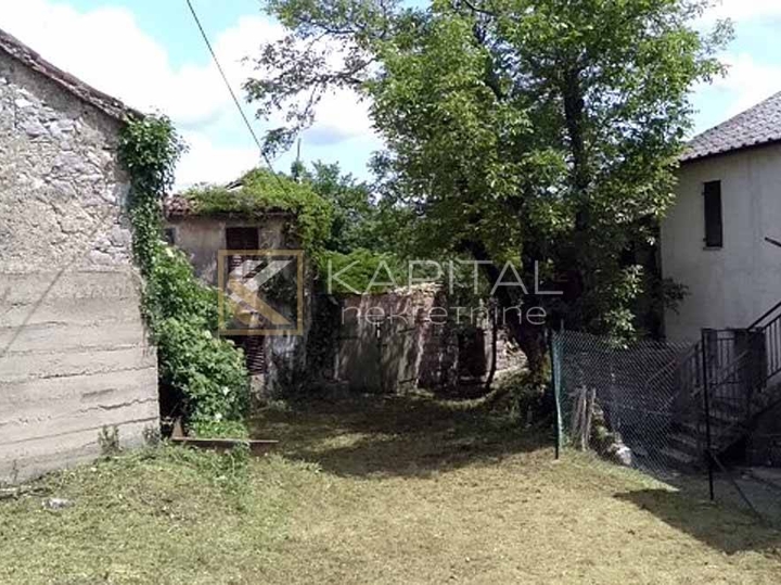 Prilika! Matulji - Pasjak, dvije kuće za adaptaciju